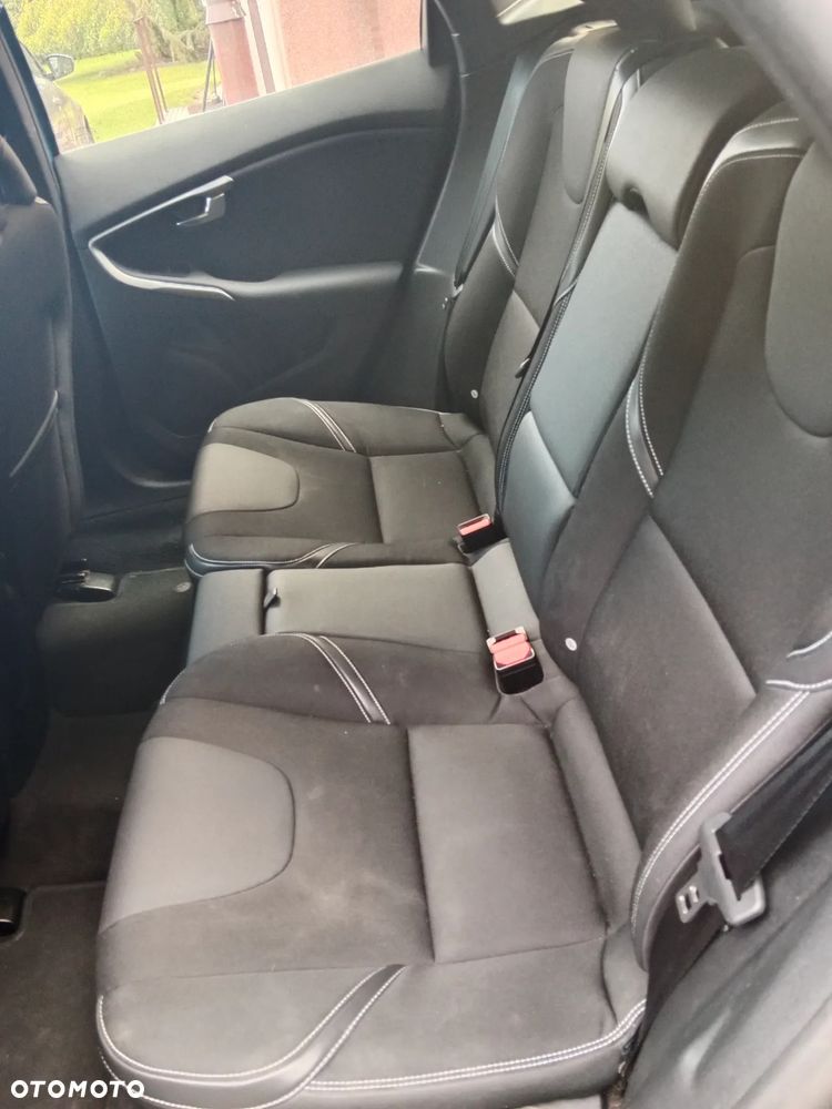 Volvo V40 - 11