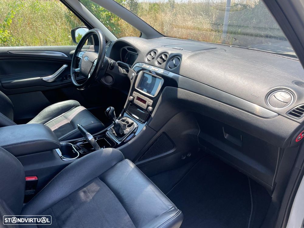 Ford S-Max 2.0 TDCi Titanium 7L - 6