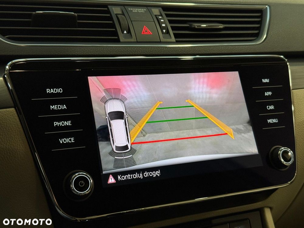 Skoda Superb 1.5 TSI ACT Style DSG - 35