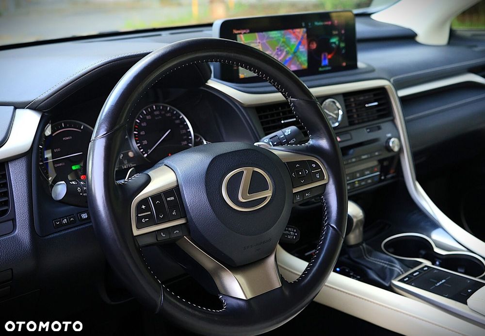 Lexus RX - 17