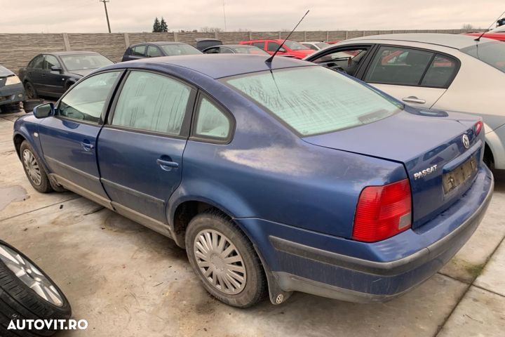 Usa spate dreapta Volkswagen VW Passat B5 [1996 - 2000] Sedan 4-usi 1 - 5