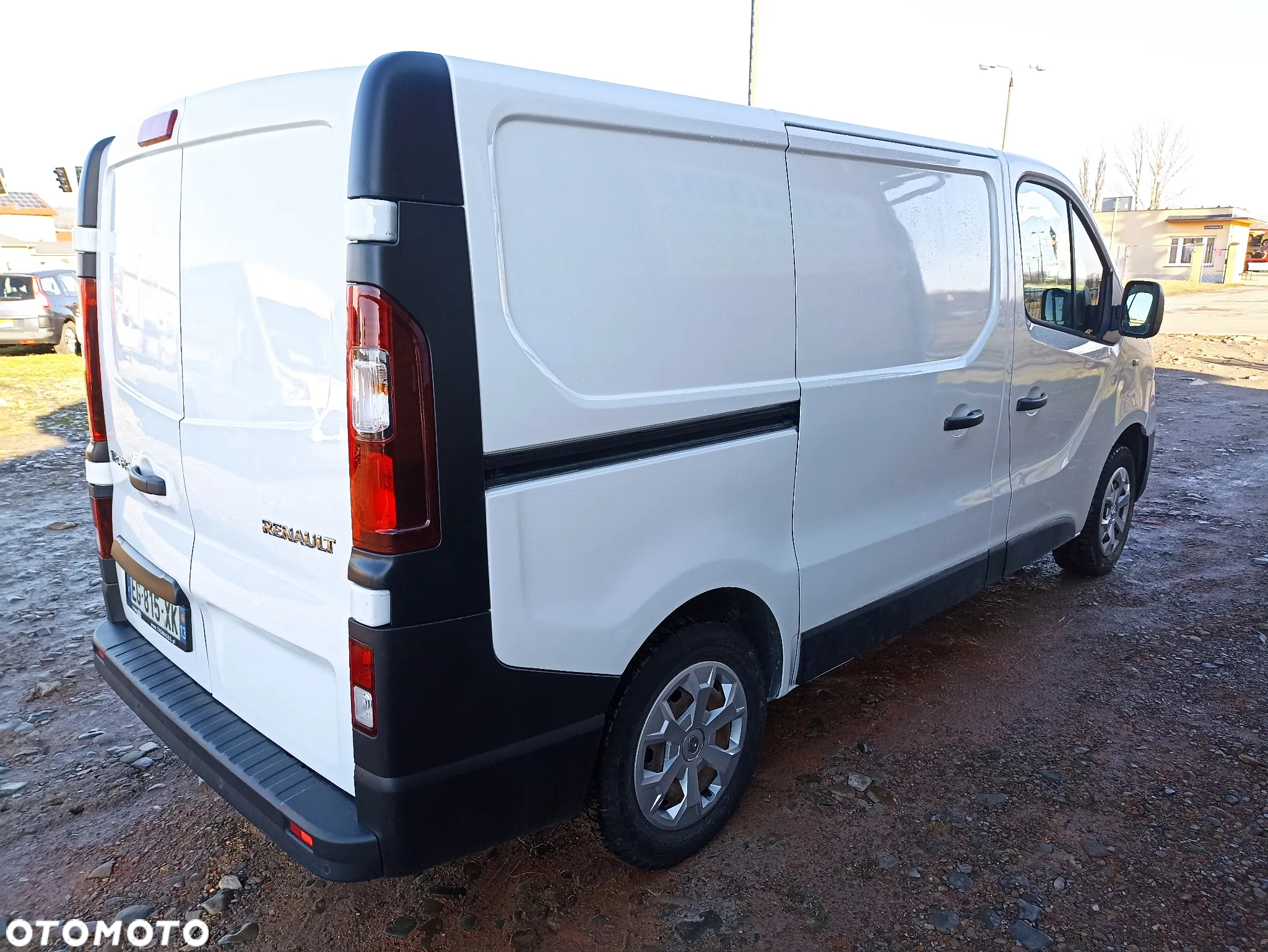 Renault TRAFIC - 4