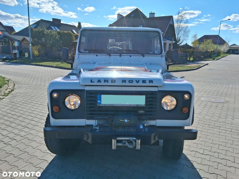 Land Rover Defender 90 Hard Top E - 11