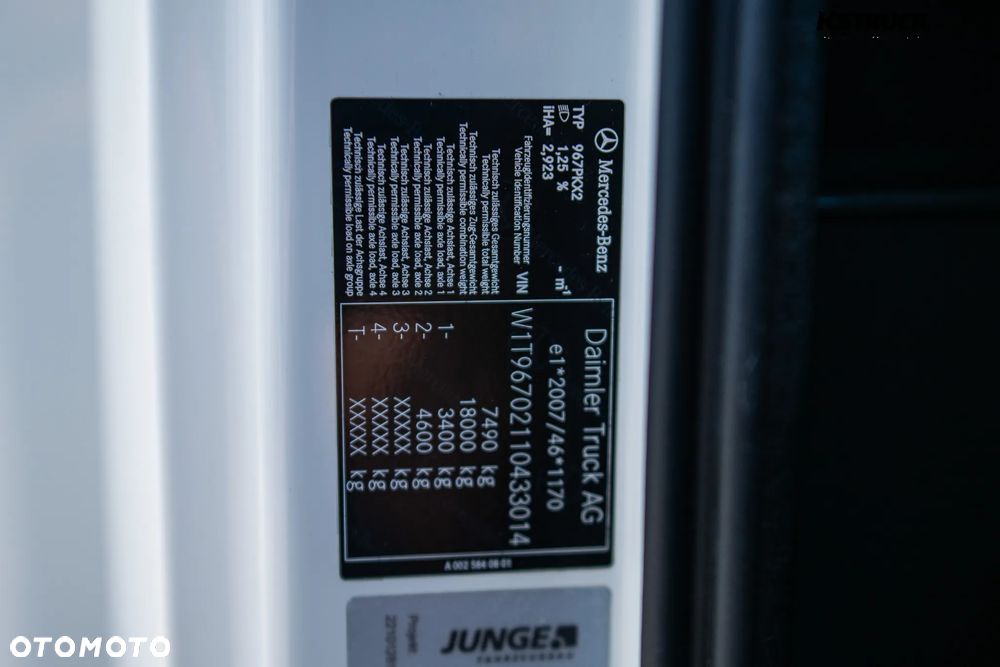 Mercedes-Benz Atego 818 L Kontener 7,25 - 24