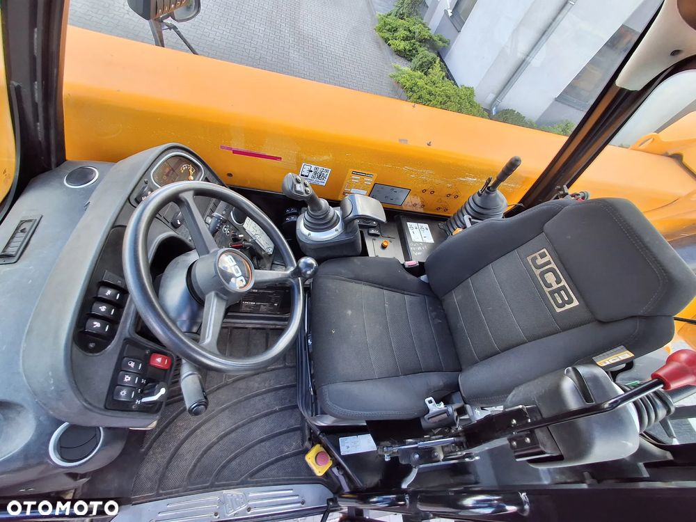 JCB 555 - 210 R ROTO - 12