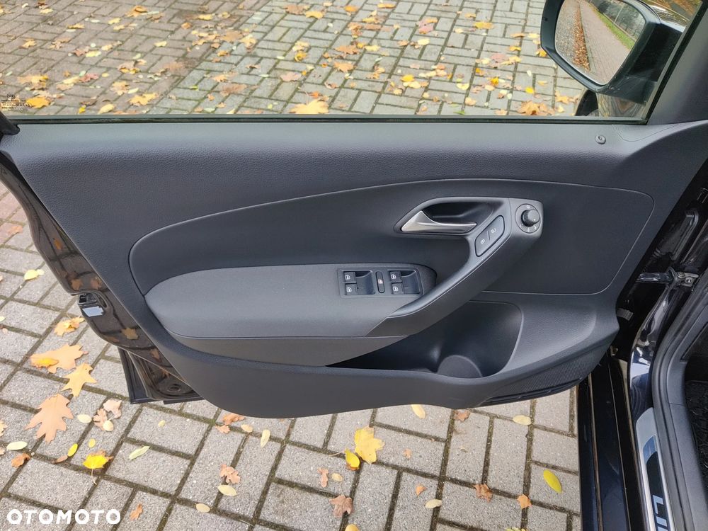 Volkswagen Polo - 17