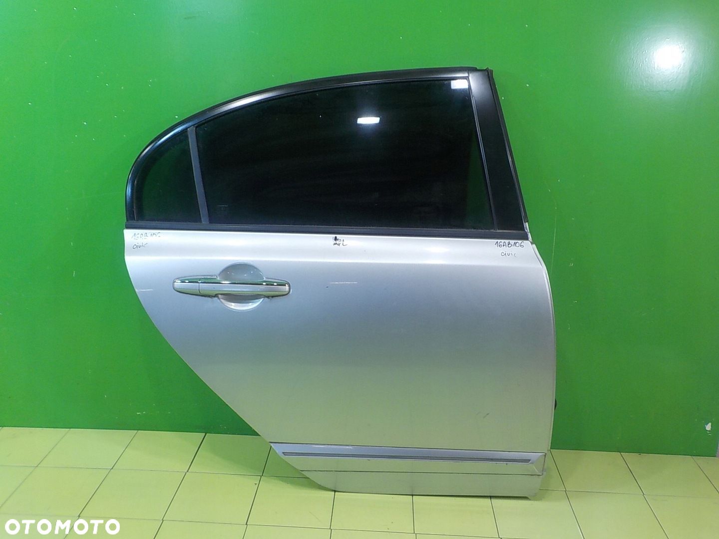 CIVIC VIII 1.4 I-DSI 06r SEDAN 4D drzwi prawe tyl kompletne - 1
