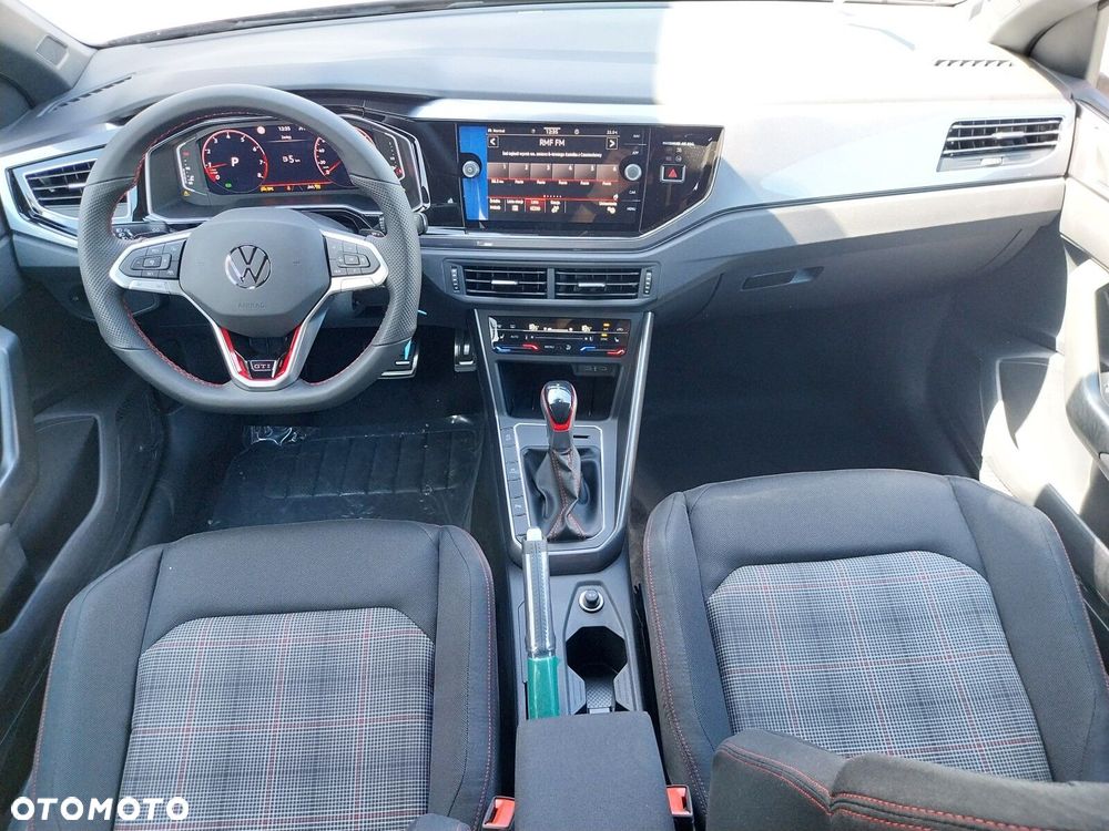 Volkswagen Polo - 17