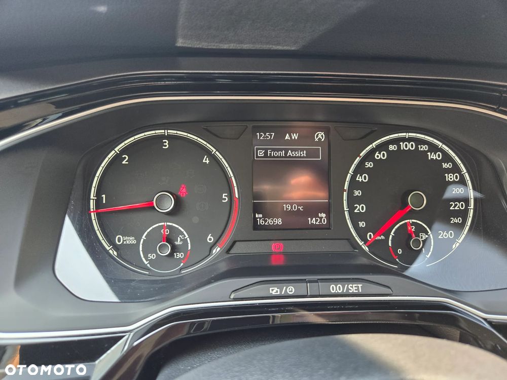 Volkswagen Polo - 29