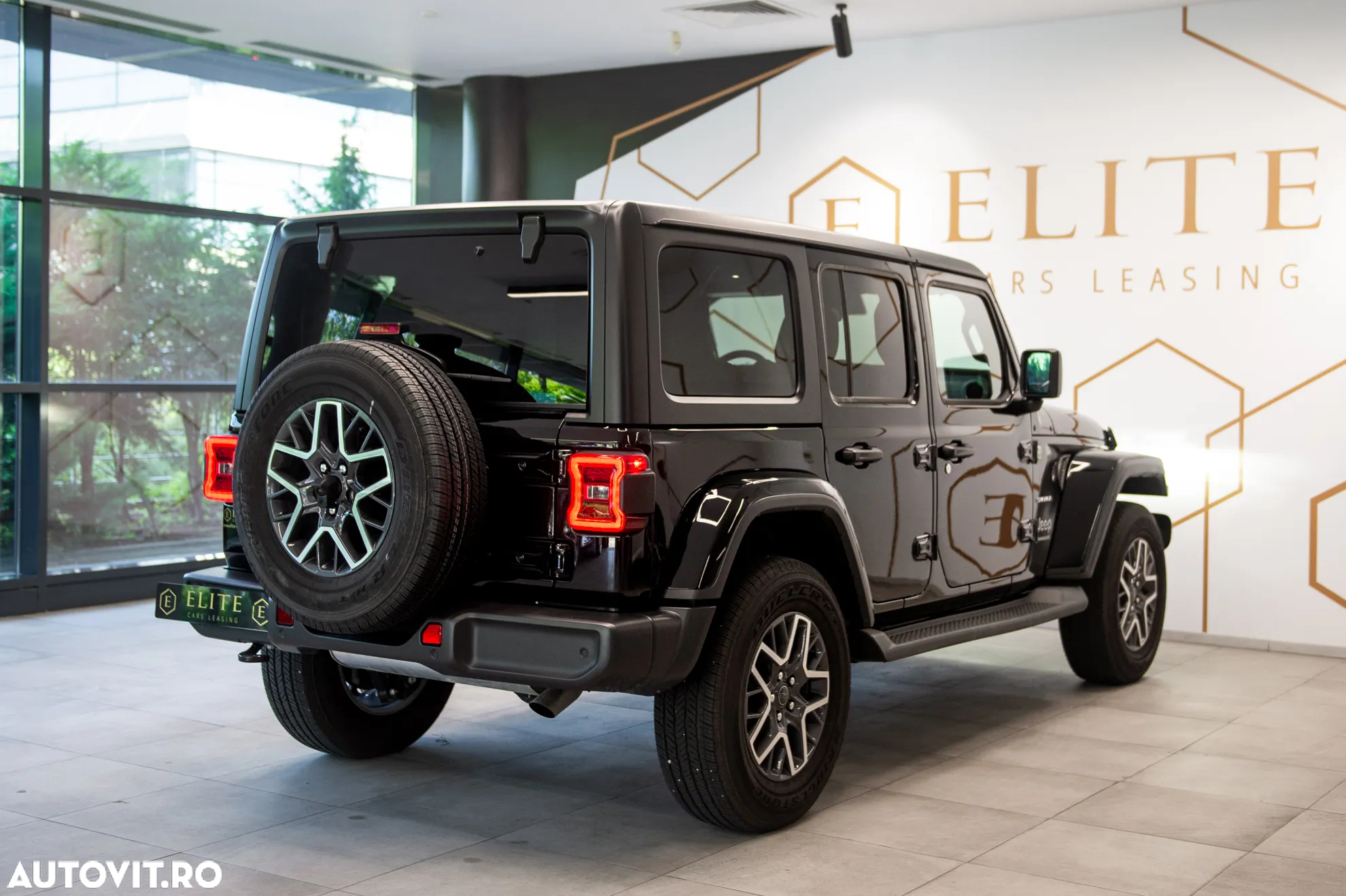 Jeep Wrangler Unlimited 2.0 AT8 4WD Sahara - 10