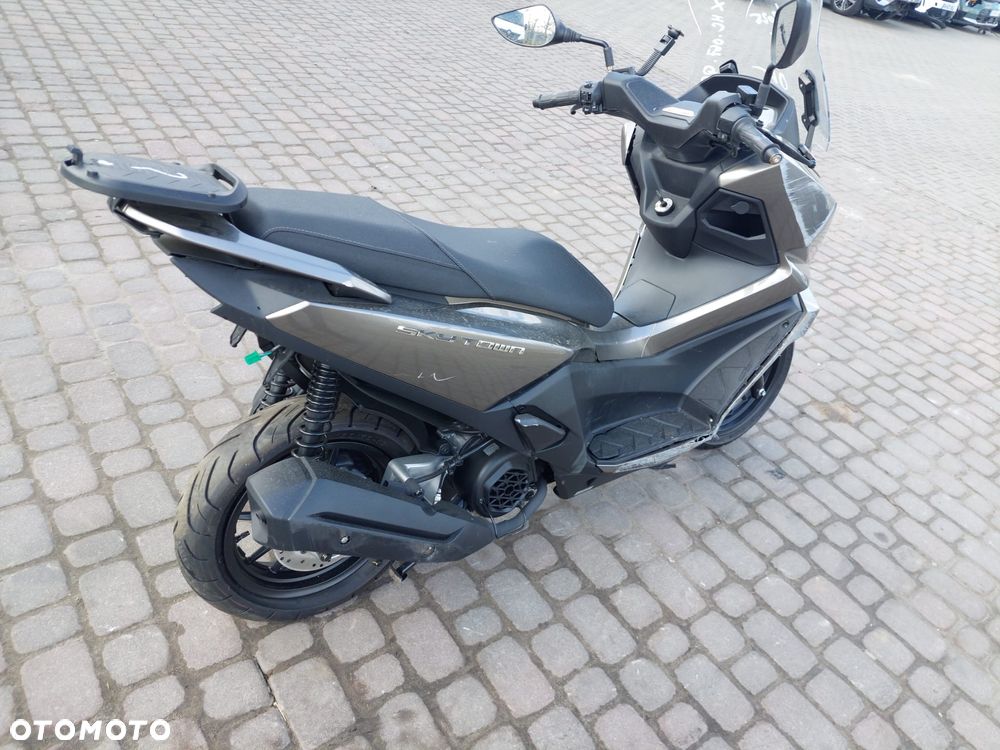 Kymco Skytown - 5