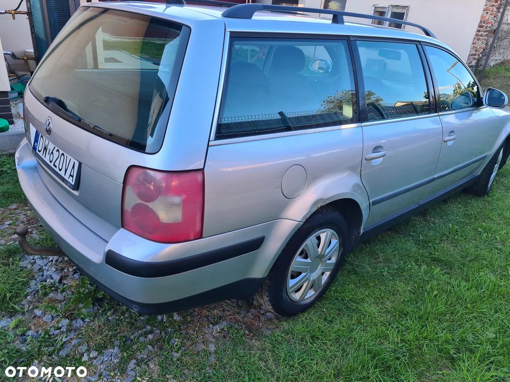 Volkswagen Passat 1.9 TDI Highline - 7