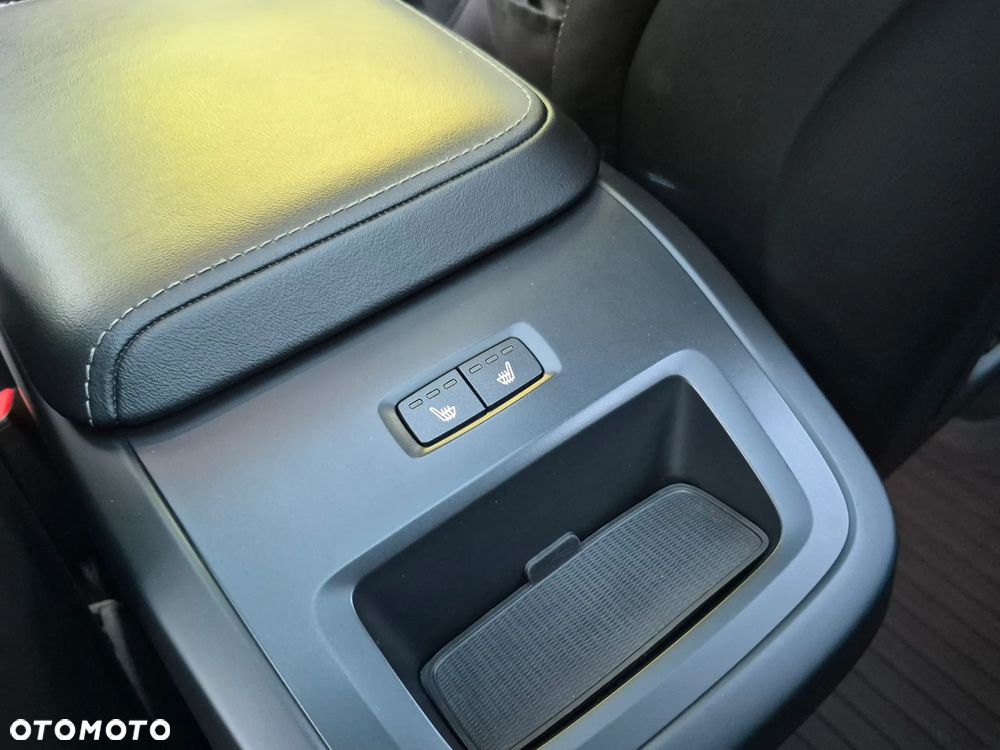 Volvo XC 60 B4 D AWD Momentum Pro - 20