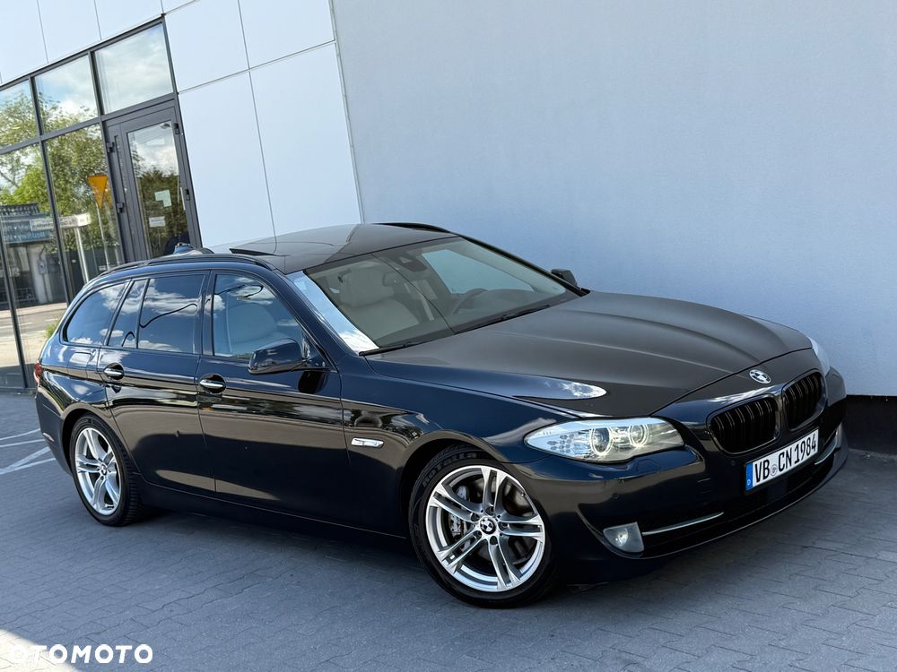 BMW Seria 5 525d Sport-Aut - 12