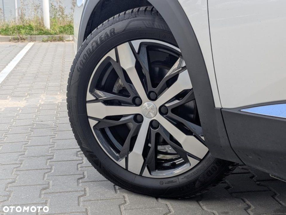 Peugeot 5008 - 10