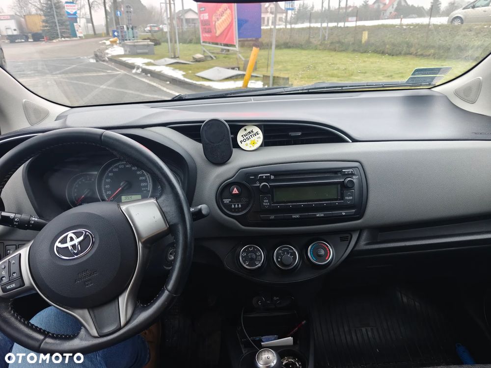 Toyota Yaris 1.0 Life EU6 - 7