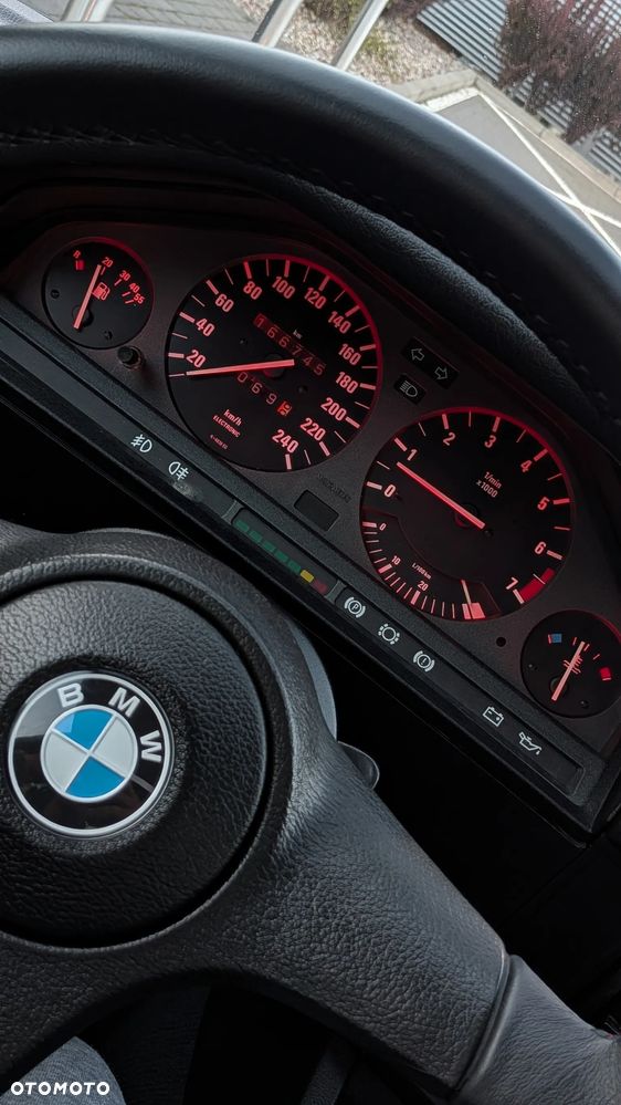 BMW Seria 3 316i - 20