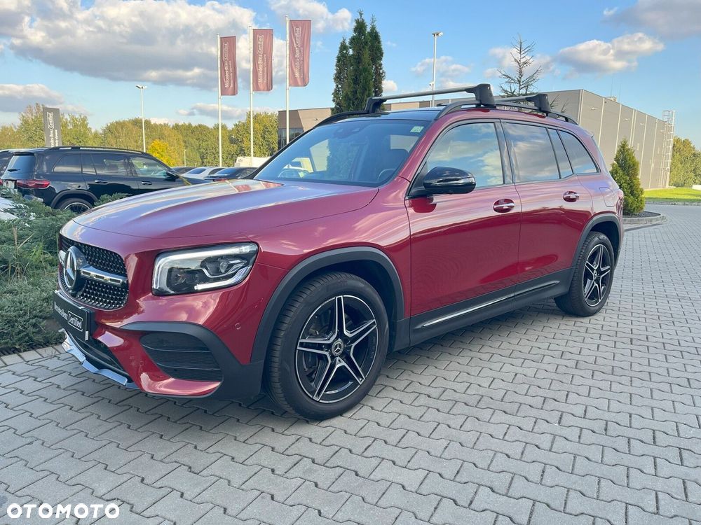Mercedes-Benz GLB - 1