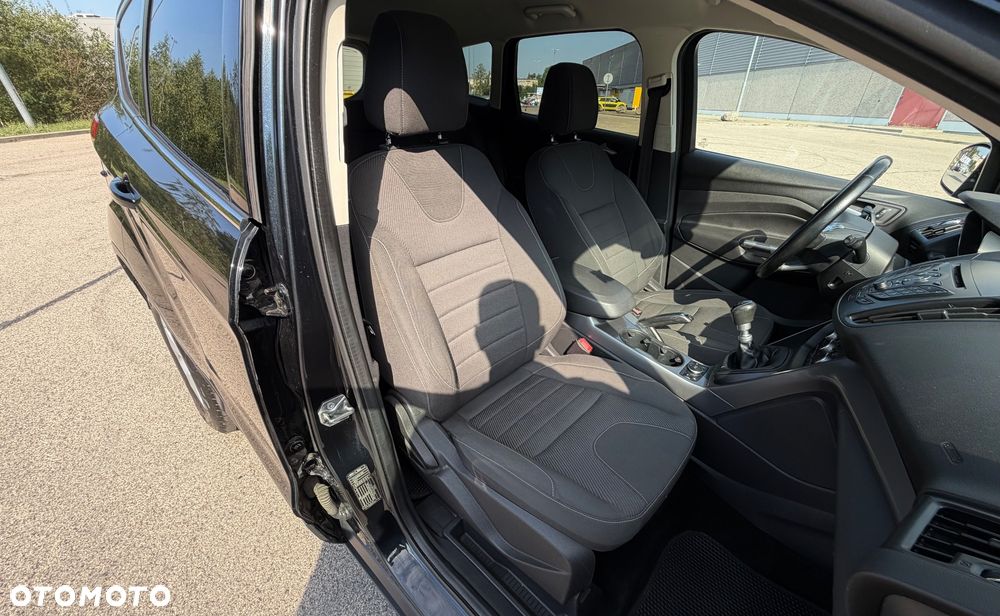 Ford Kuga 2.0 TDCi 4WD Trend - 13