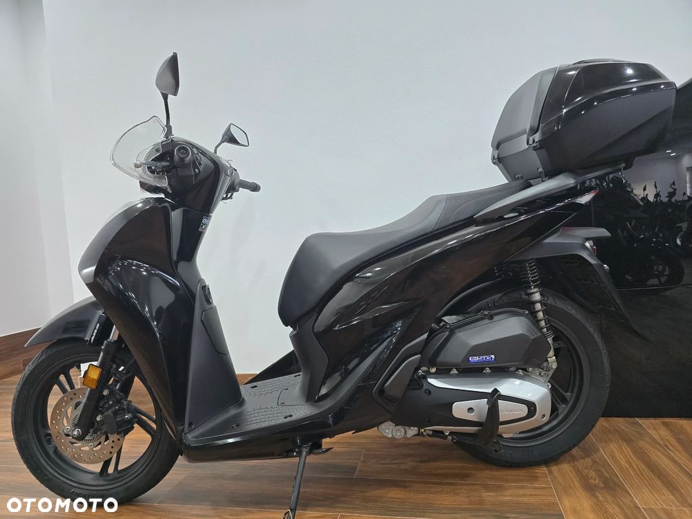 Honda SH - 24