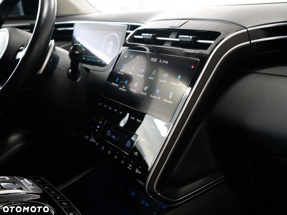 Hyundai Tucson 1.6 T-GDi HEV Executive 2WD - 32
