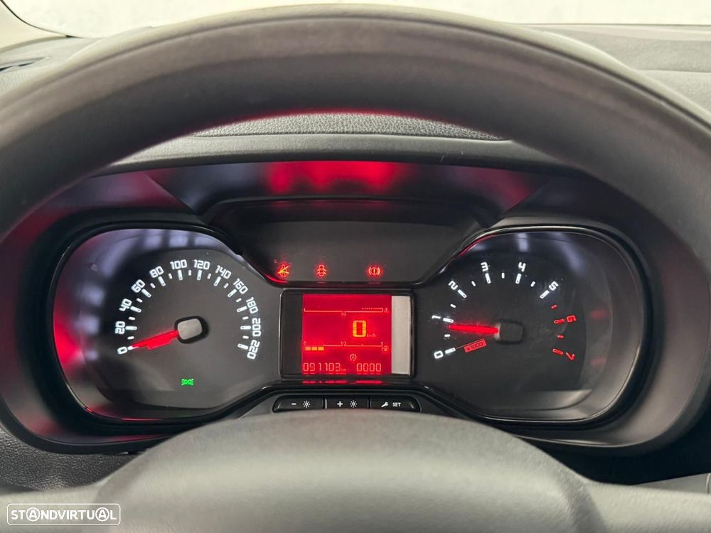 Toyota Proace City - 16