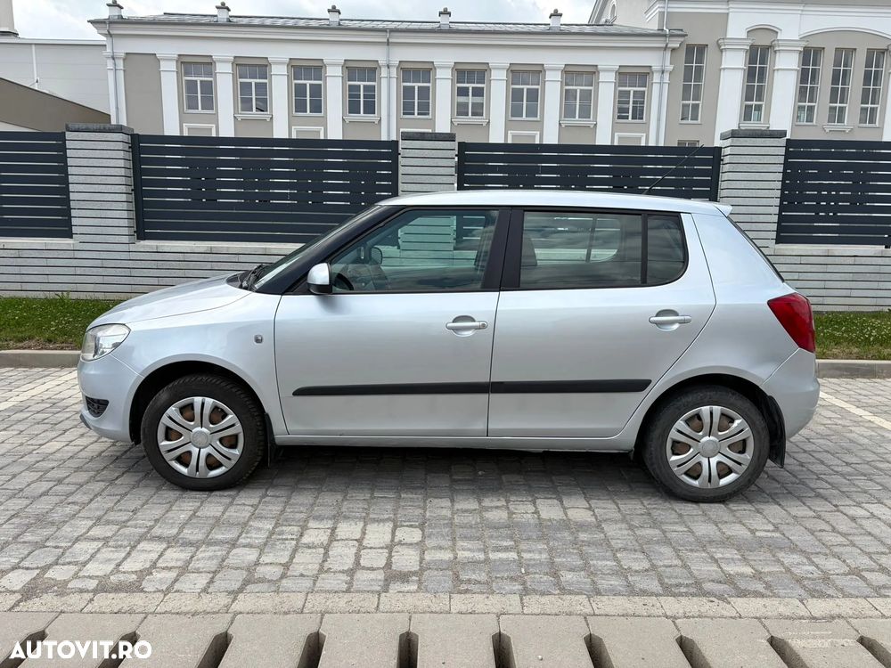 Skoda Fabia 1.2 HTP Ambiente - 4