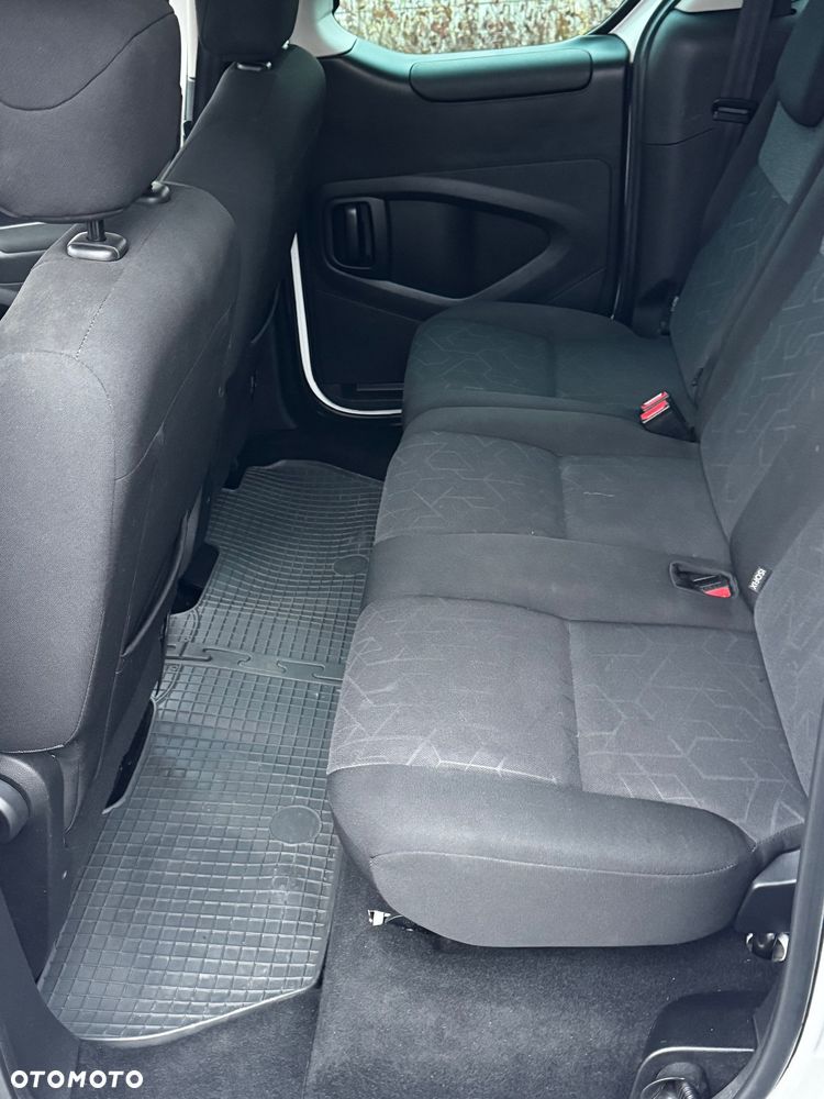 Peugeot Partner 1.6 BlueHDi Active - 12
