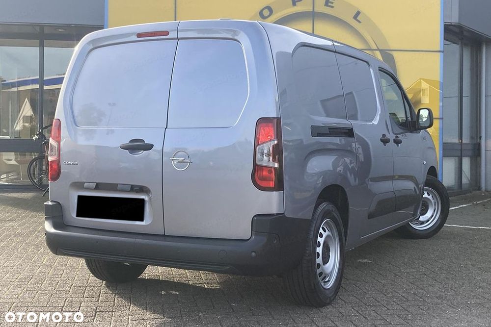 Opel Combo Van XL L2H1 1.5 130KM - 6
