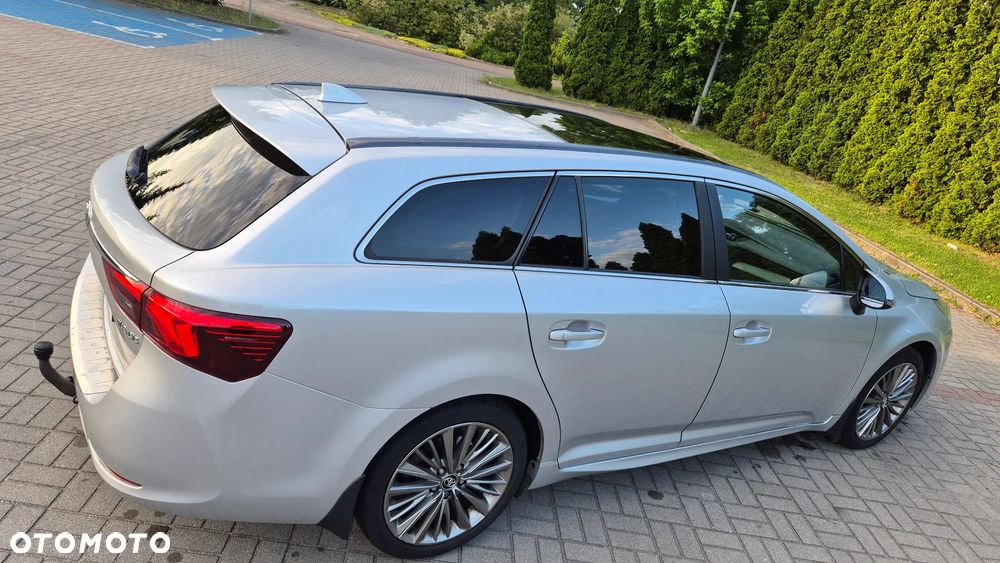 Toyota Avensis 2.0 D-4D Prestige - 8