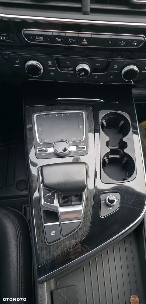 Audi Q7 3.0 TFSI Quattro Tiptronic - 23