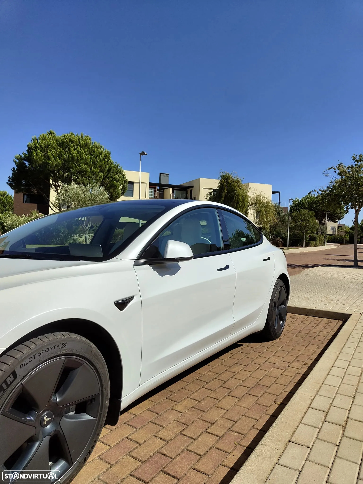 Tesla Model 3 Standard Range Plus RWD - 5