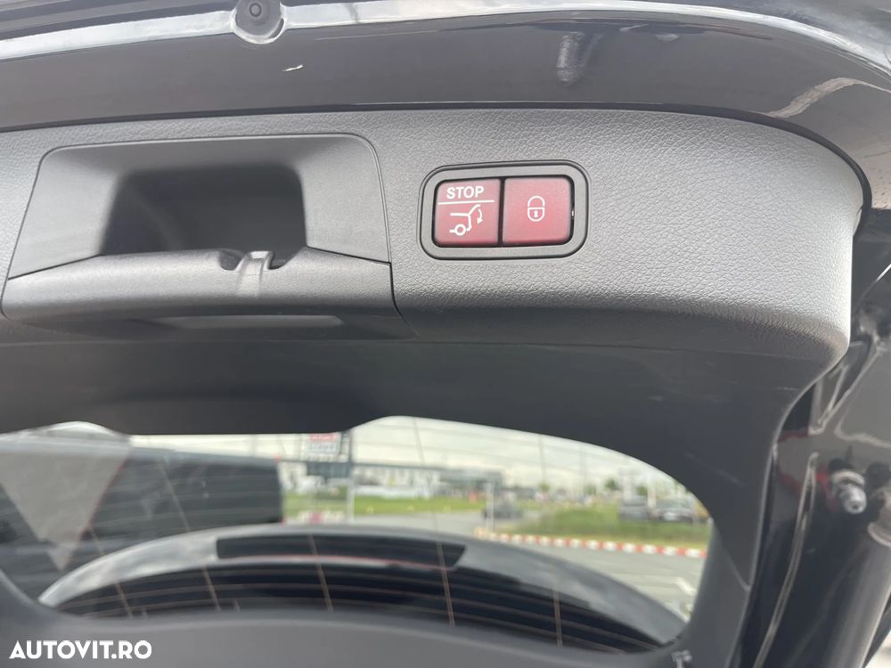 Mercedes-Benz GLA 250 e 8G-DCT Progressive - 26