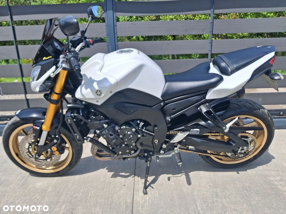 Yamaha FZ8 - 2