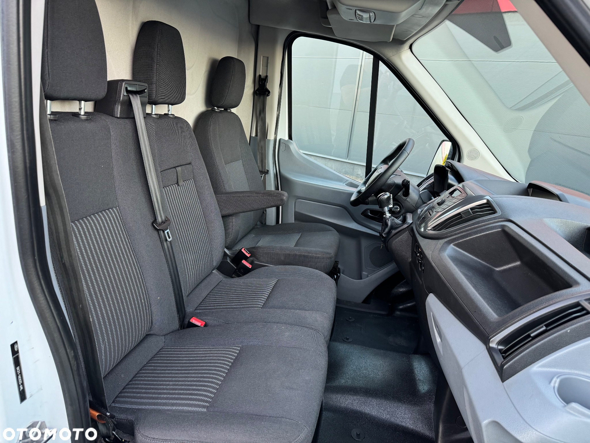 Ford Transit L2H2 - 8