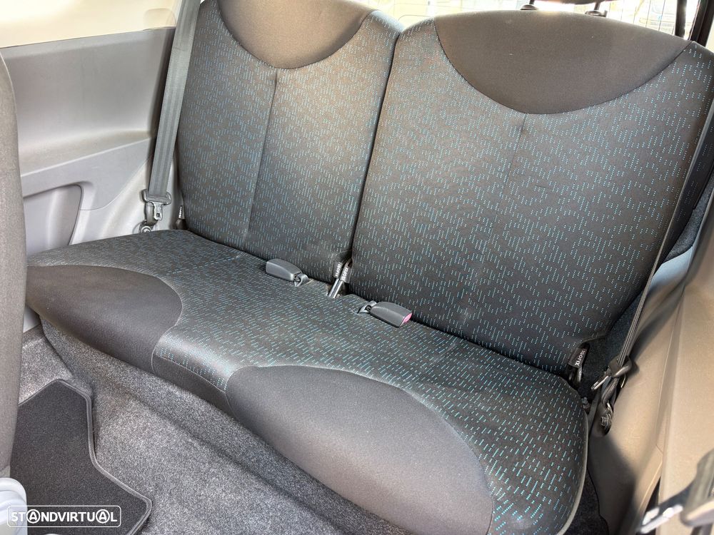 Peugeot 107 1.0 Millesim 200 - 10
