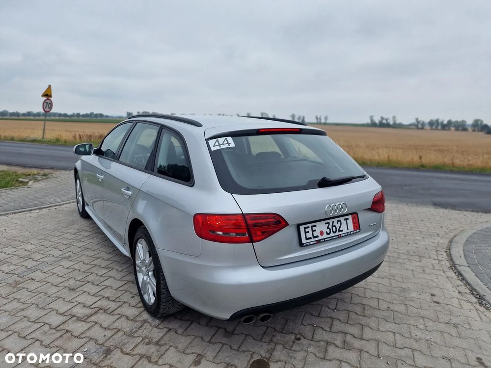 Audi A4 Avant 2.0 TDI DPF quattro - 14