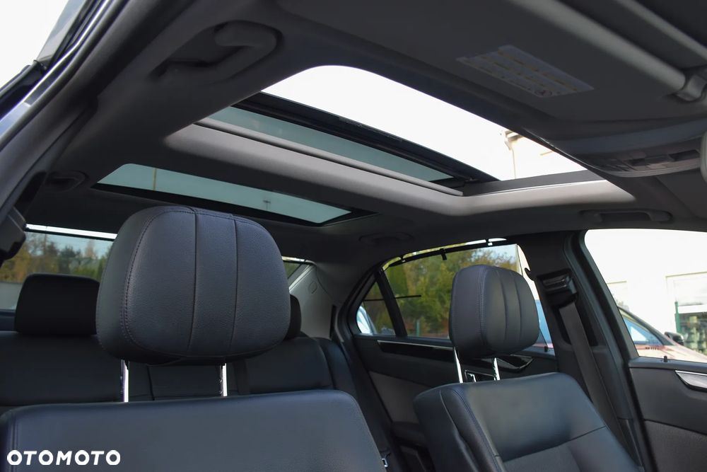 Mercedes-Benz Klasa E 350 CDI DPF 4Matic BlueEFFICIENCY 7G-TRONIC Avantgarde - 30