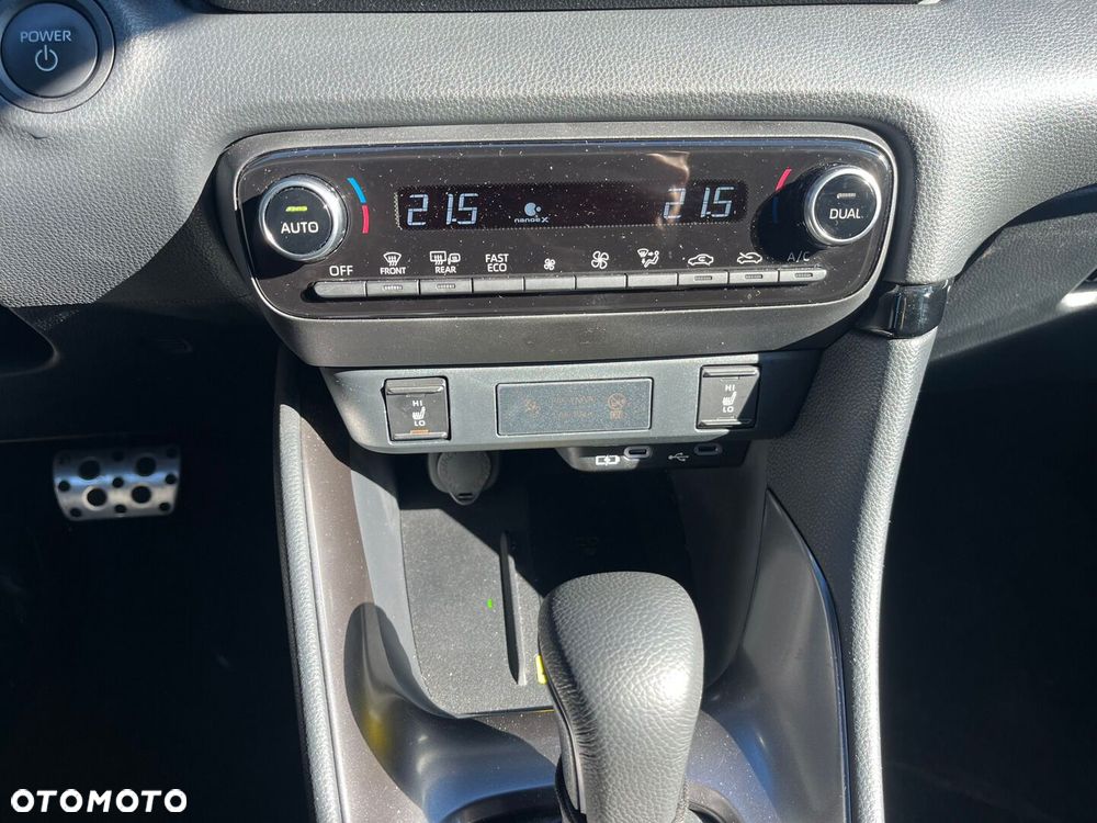 Toyota Yaris Hybrid 1.5 GR Sport - 15