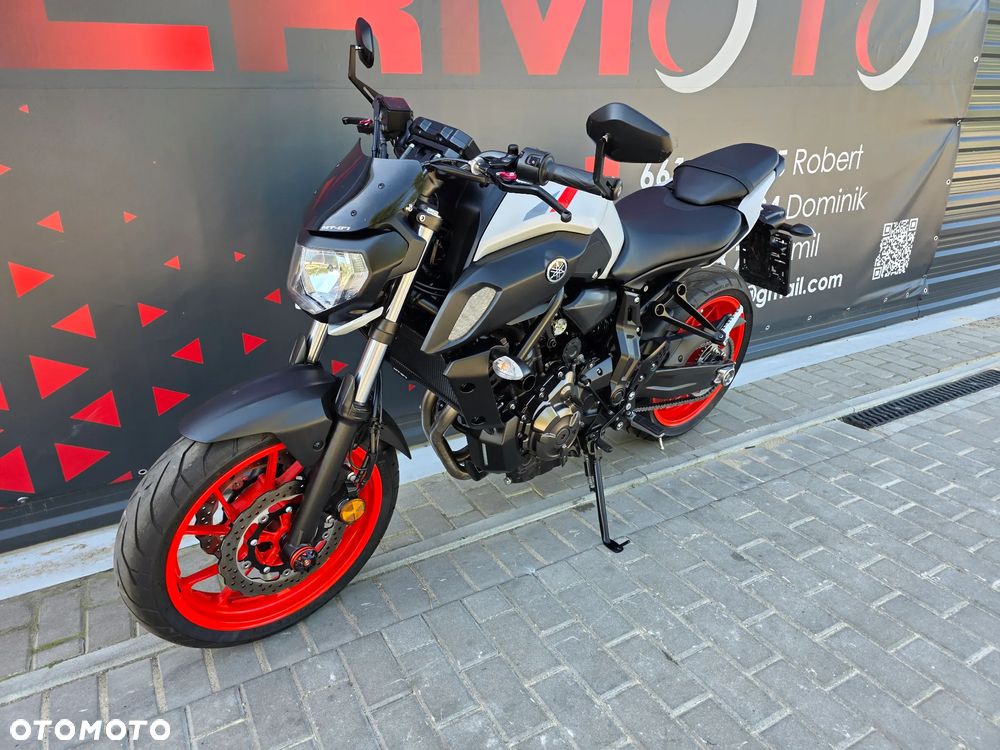 Yamaha MT - 4