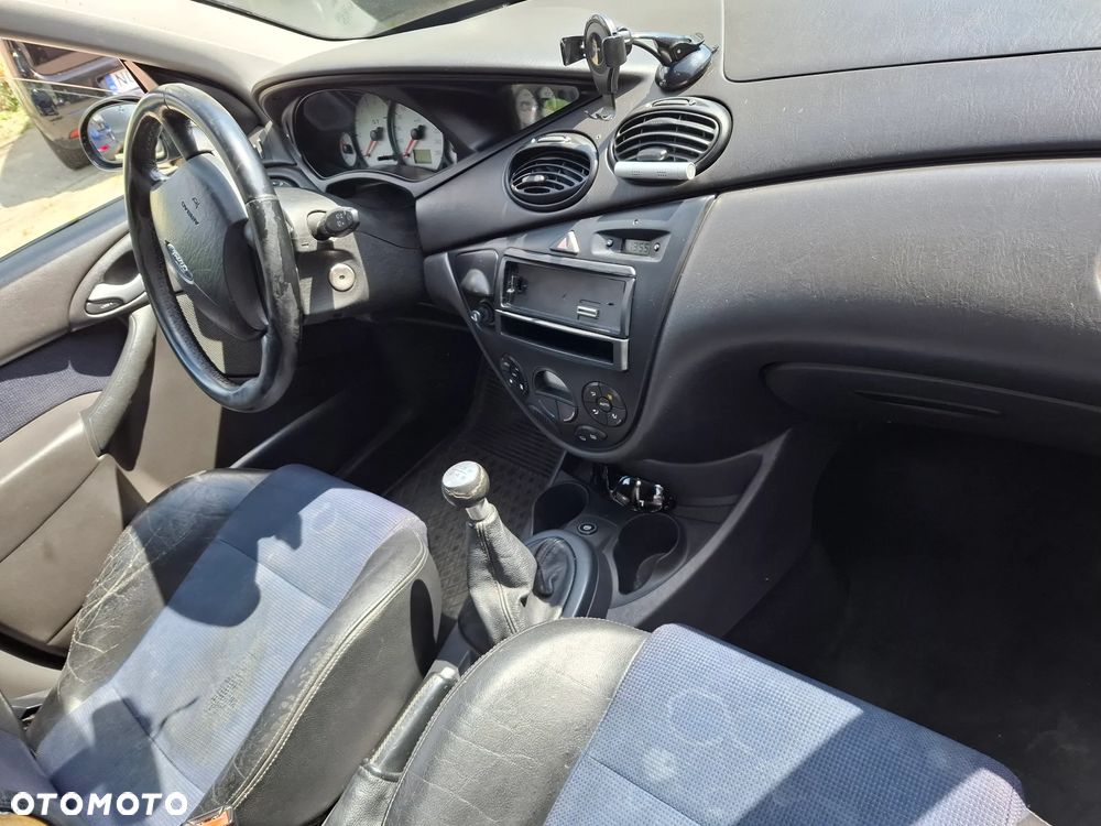 Ford Focus ST170 - 10