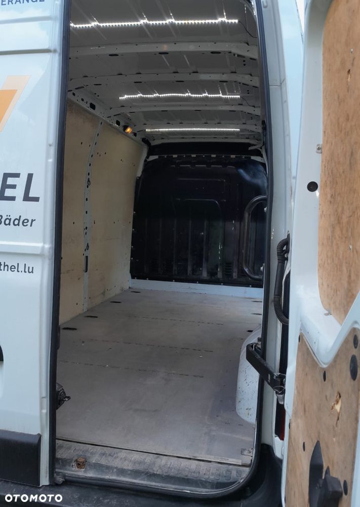 Opel Movano - 11