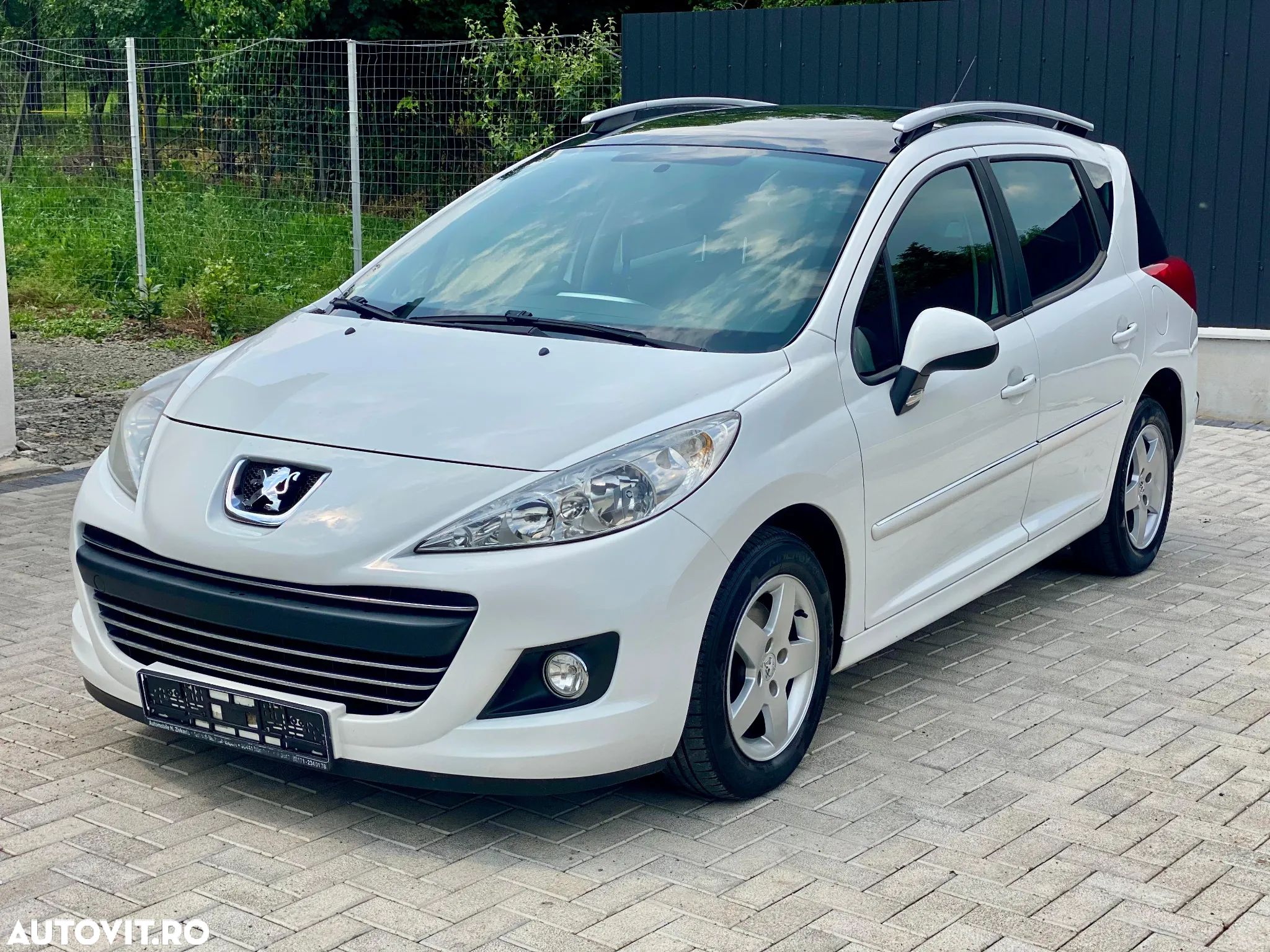 Peugeot 207 1.4 E Premium - 1