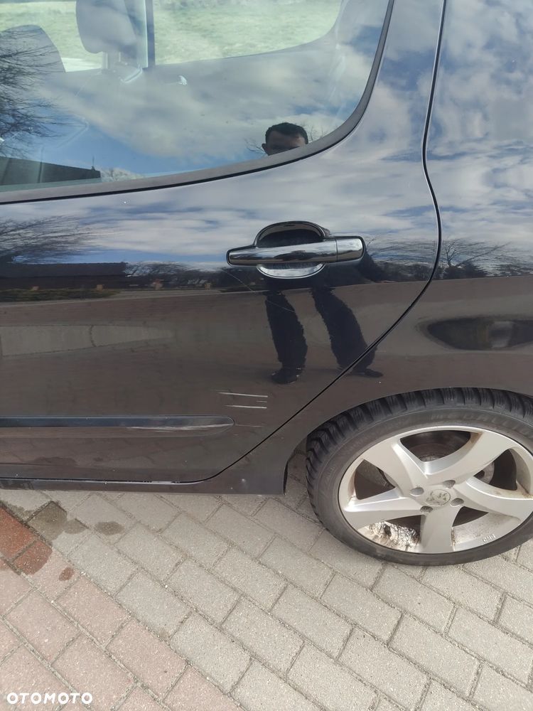 Peugeot 308 1.6 Premium Plus - 17