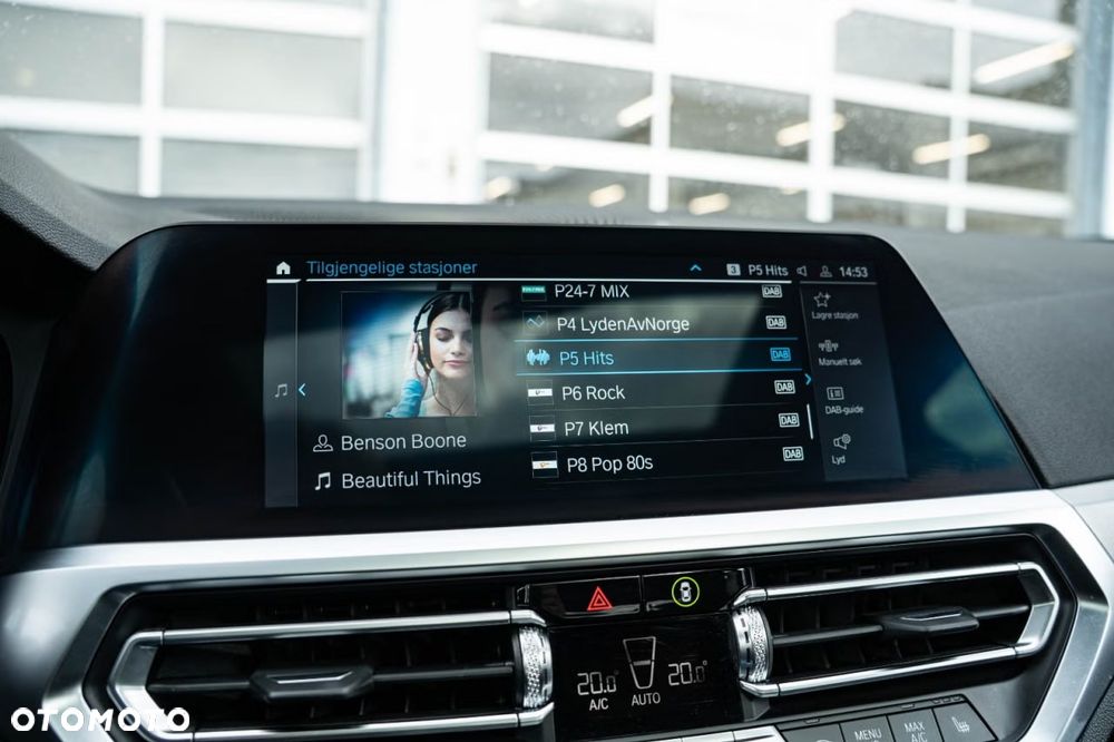 BMW Seria 3 330e xDrive - 17