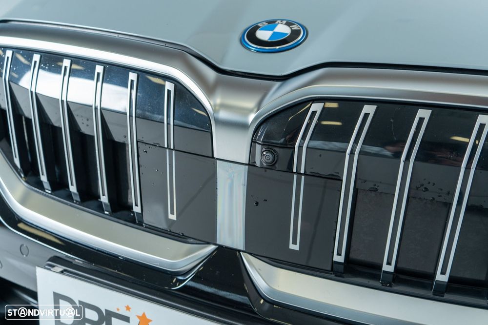 BMW i5 eDrive40 Pack Desportivo M - 21