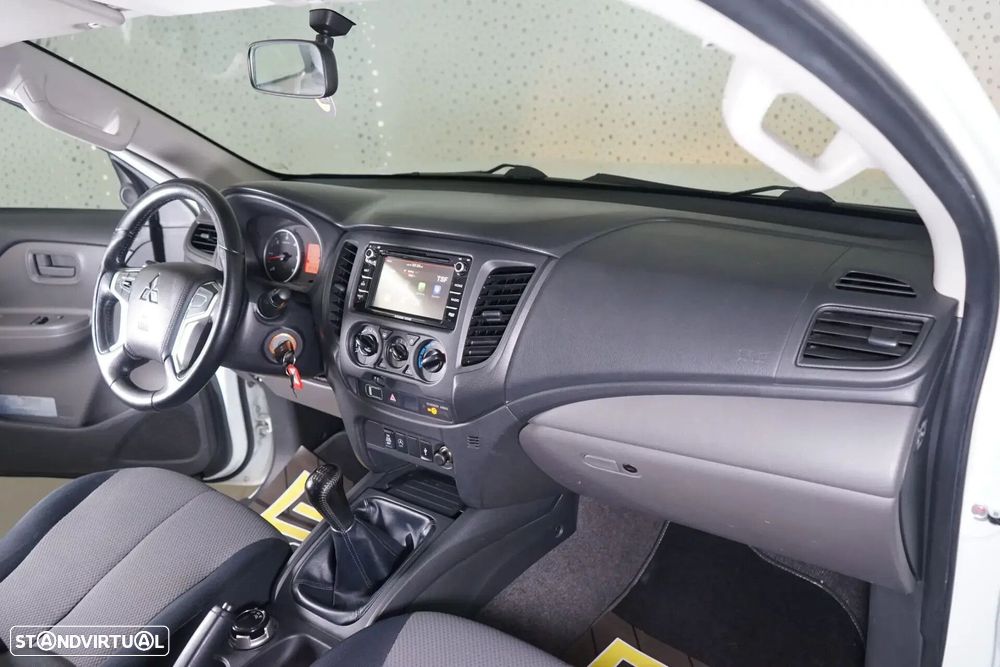 Mitsubishi L200 2.4 DI-D CD S.Cab 3L Instyle 4WD - 16