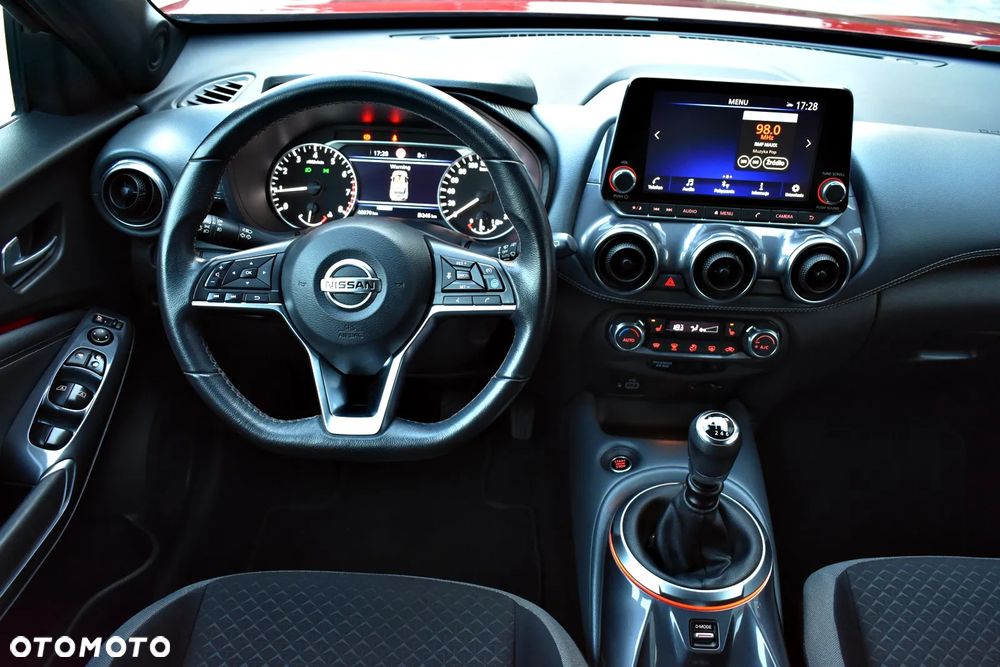 Nissan Juke 1.0 DIG-T Tekna - 21