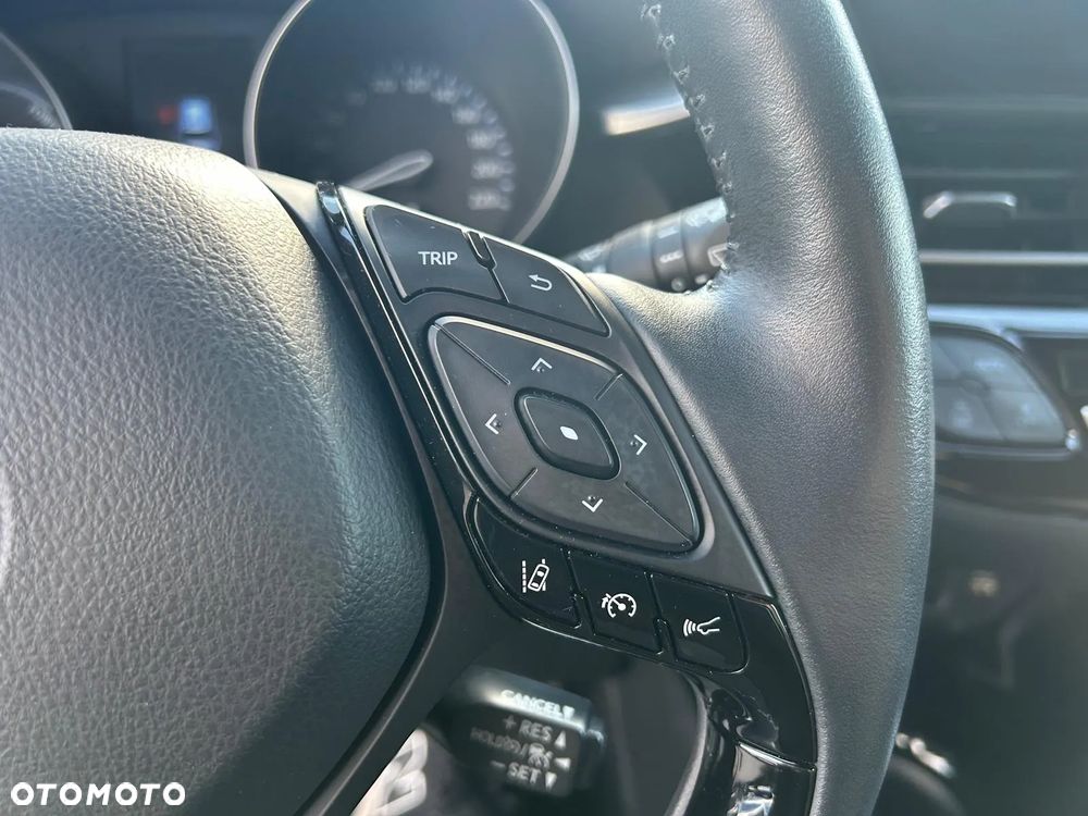 Toyota C-HR 2.0 Hybrid Executive - 22