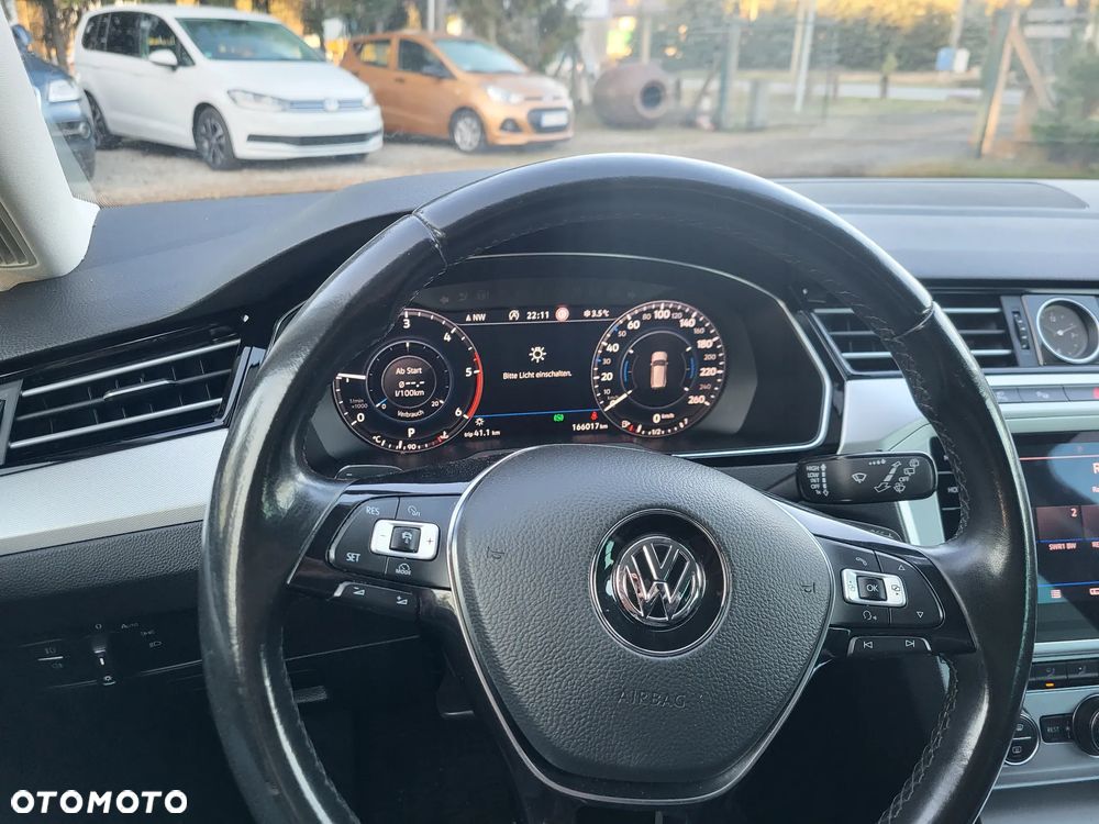 Volkswagen Passat Variant 2.0 TDI DSG (BlueMotion Technology) Comfortline - 15